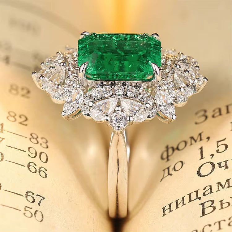 10*8mm Emerald-cut Green Lab-grown Emerald and Diamond Handmade Ring with Halo
