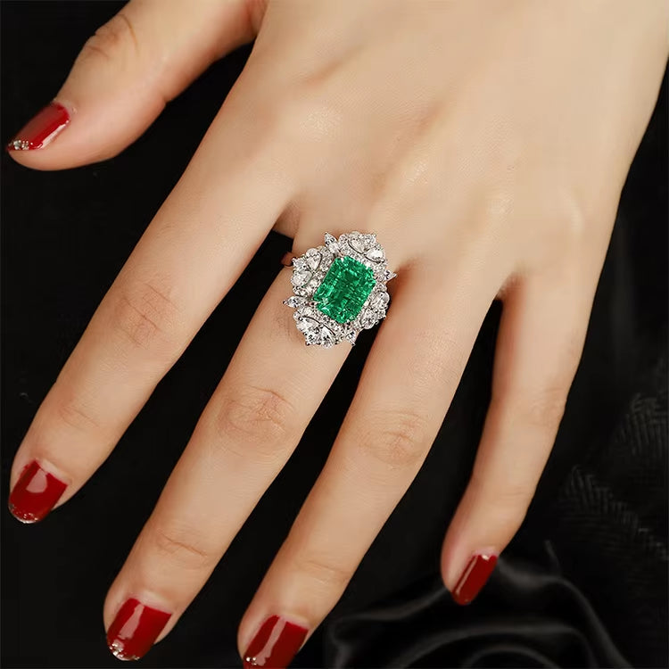 10*8mm Emerald-cut Green Lab-grown Emerald and Diamond Handmade Ring with Halo