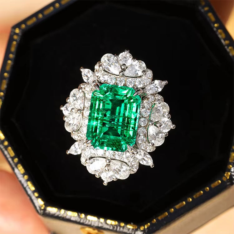 10*8mm Emerald-cut Green Lab-grown Emerald and Diamond Handmade Ring with Halo