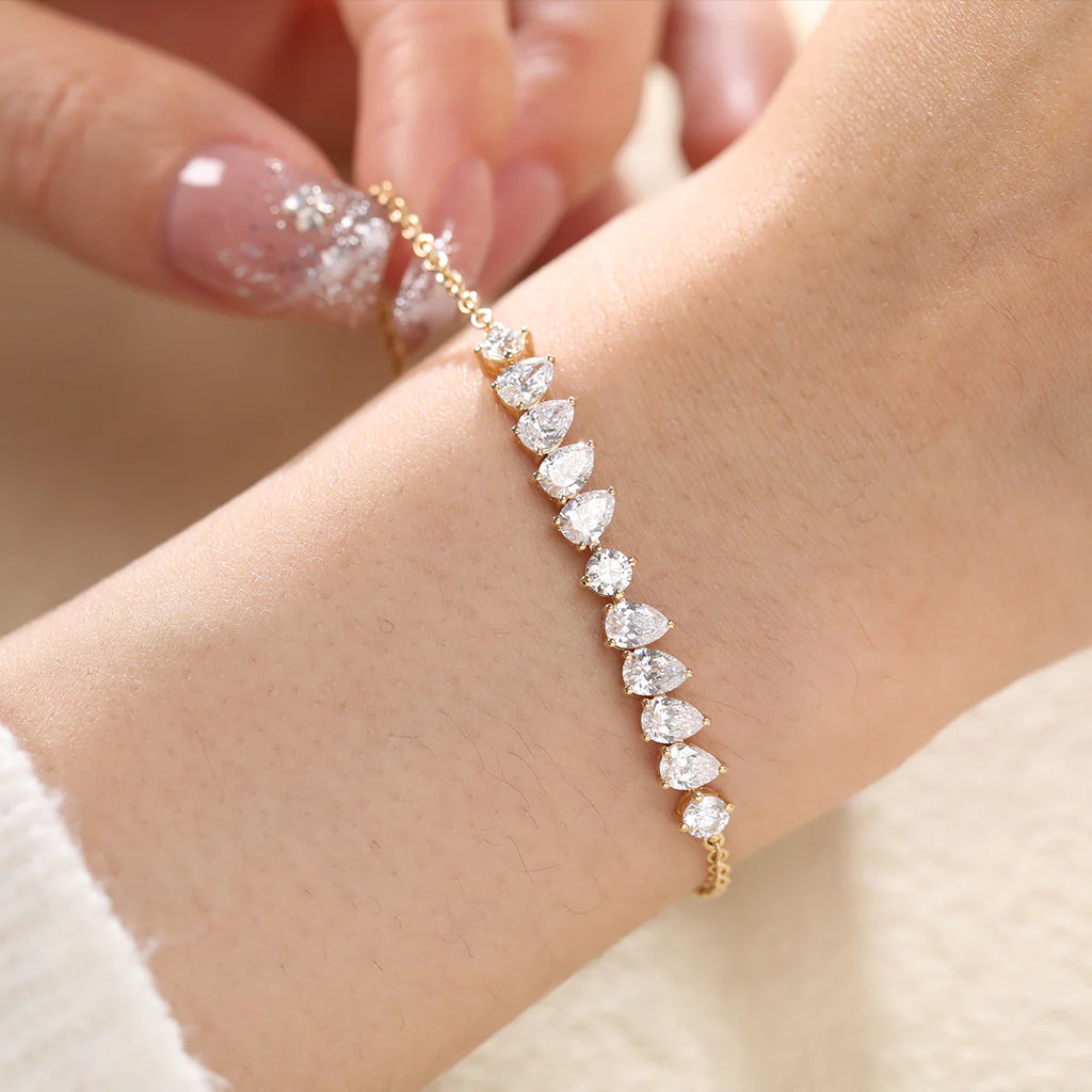 18K Yellow Gold Two-Shape Lab Diamond Bracelet – Round & Pear Cuts