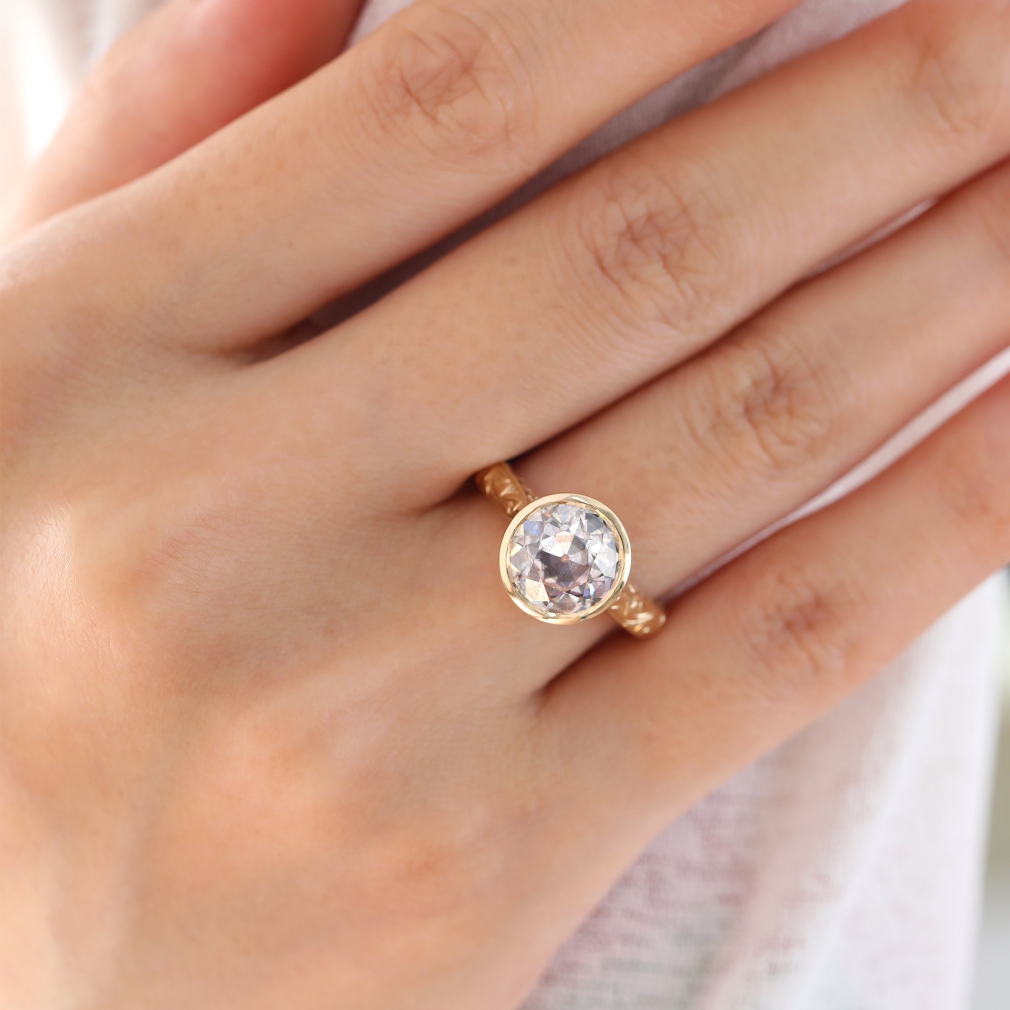 Lab-grown diamond ring, round, 3.19 carats, bezel setting, hand-engraved design, antique European cut.